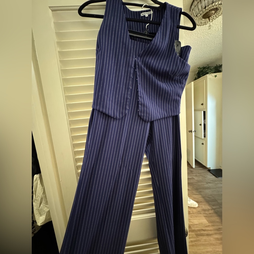Reformation Cohen Two Piece Navy Stripe - Size 6 - Picture 9 of 12
